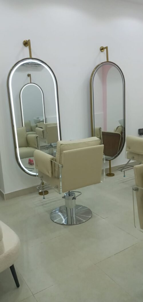 oval wall mirror